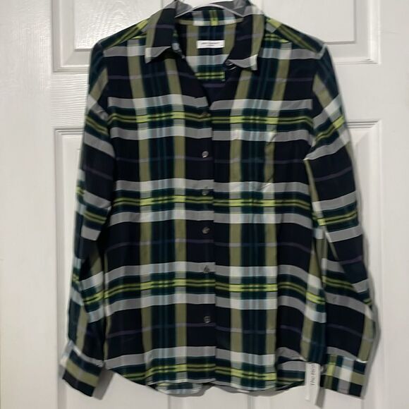 Equipment Femme Brett Plaid SiIk Blouse in Pine Multi Size Small - Picture 2 of 6